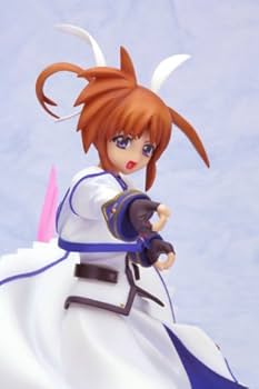 Amazon.co.jp: 魔法少女リリカルなのはA's 高町なのは (1/8スケールPVC