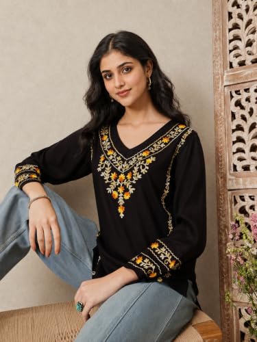 Image of QAZMI Women's Amina Kashmiri Embroidered V-Neck Short Kurti
