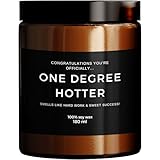 Abschluss-Geschenkkerze – Ein Grad heißer, lustige Abschlusskerze für Hochschulabschluss, Bachelor, Masters, Doktoranden, grüner Tee und Tonic, Sojawachskerze, 180 ml – Geschenk für Sie und Ihn