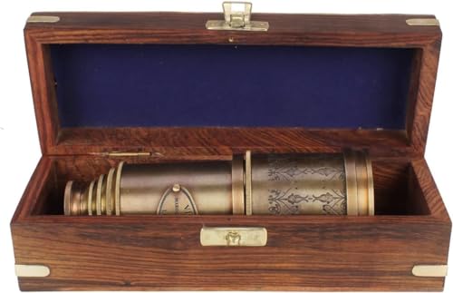 Télescope victorien en laiton, l'objet décoratif idéal pour un salon style bord de mer