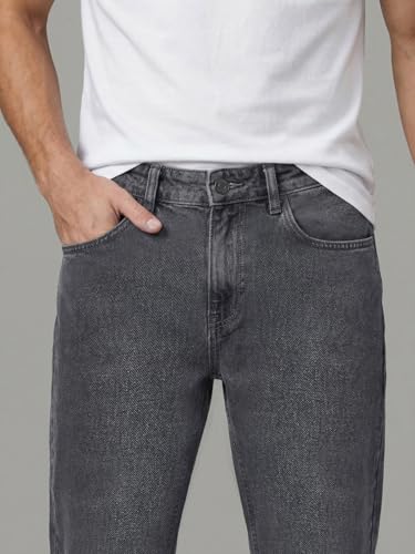 Image of Urbano Fashion Men's Relaxed Fit Washed Denim Jeans Non-Stretchable