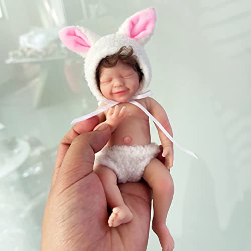 Reborn Baby Doll Girl 6 Pouces Poupée en Silicone Mini Poupées Nouveau-Né Réalistes Silicone Corps Complet Soulagement du Stress pour Adultes Fabriqué à la Main avec Accessoires d'Alimentation et de