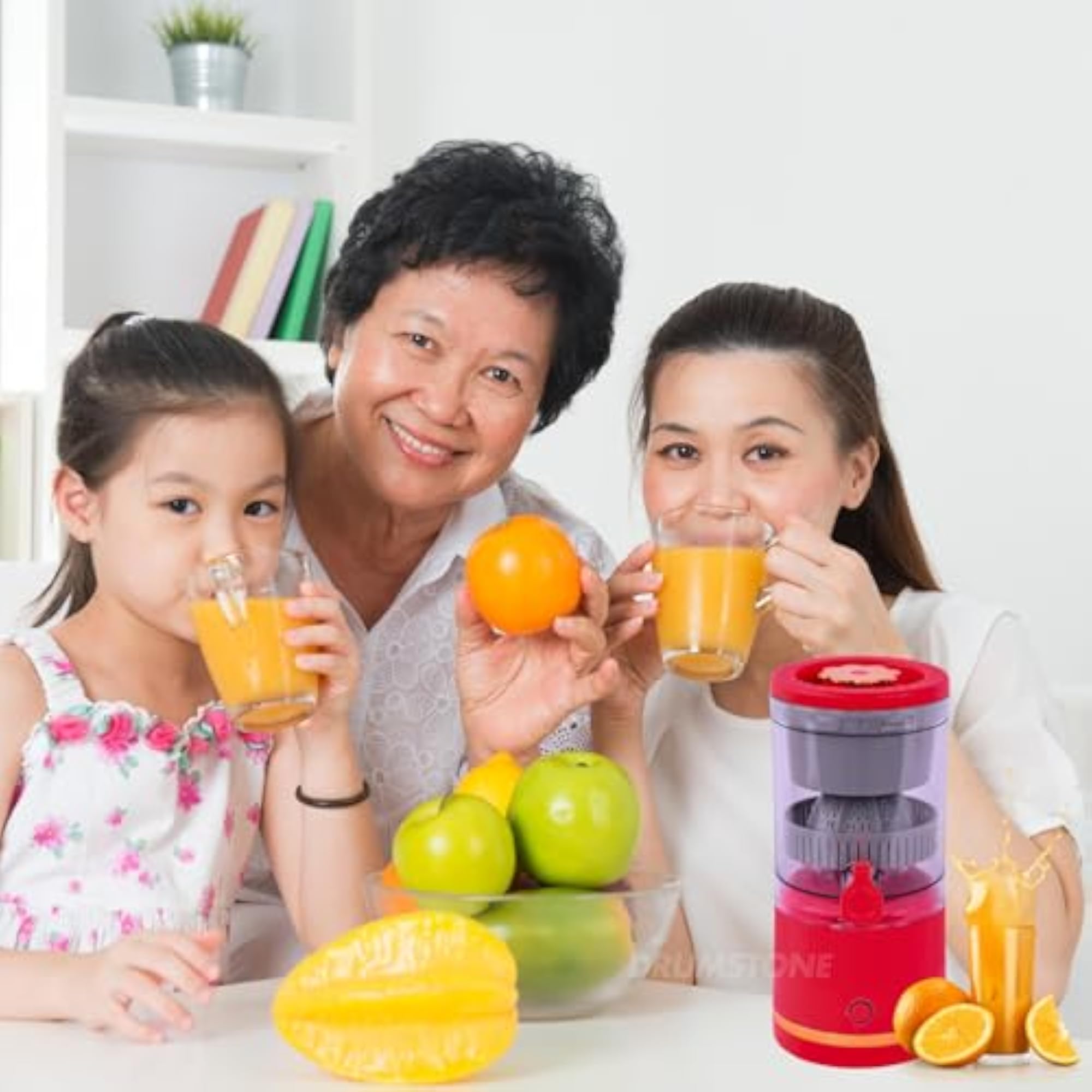 Portable USB Citrus Juicer, Rechargeable and Compact
