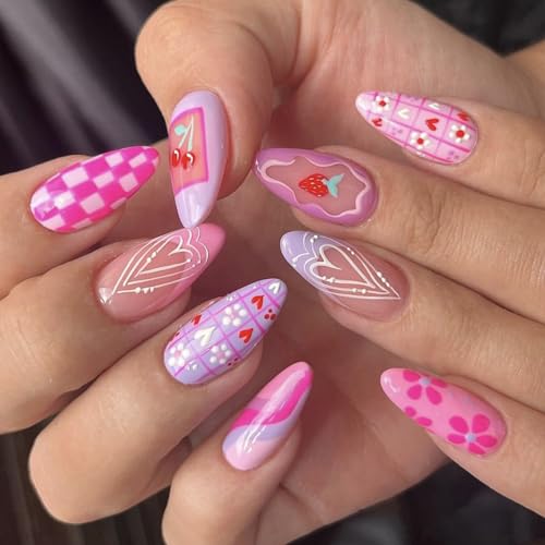20 Juicy Strawberry Nails for a Sweet Summer Mani 4 N/A