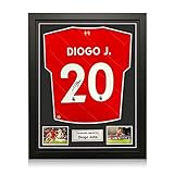 Exclusive Memorabilia es la marca de artículos deportivos y de entretenimiento más confiable del Reino Unido, que suministra a los clubes de fútbol de la Premiership y sus recuerdos para la venta y subasta.