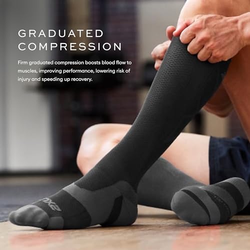 2XU Unisex 24/7 Compression Socks - Enhance Circulation & Reduce Fatigue - Black/Black4