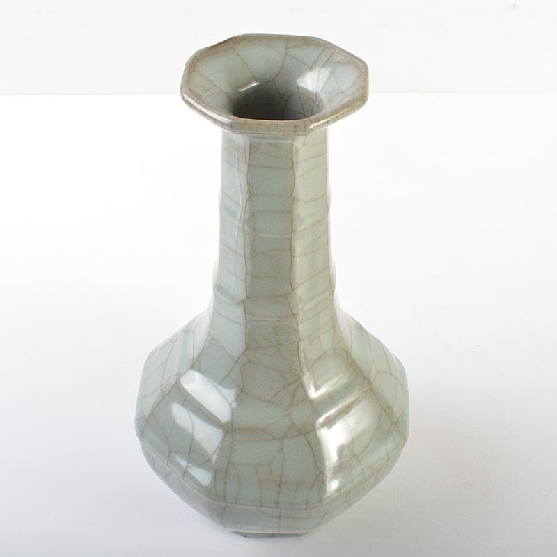 中国 南宋 官窯 青磁 金絲鉄線 氷裂文 八角面取瓶 C