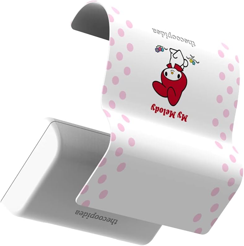 Image demonstrating the interchangeable magnetized cover of the charging case