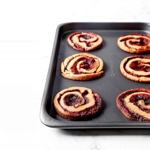 Foto von MasterClass Backblech, Antihaft-Backblech zum Backen und Braten 35x25x2cm, mit Hülle, grau