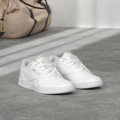 Reebok Women's Club MEMT Sneaker2