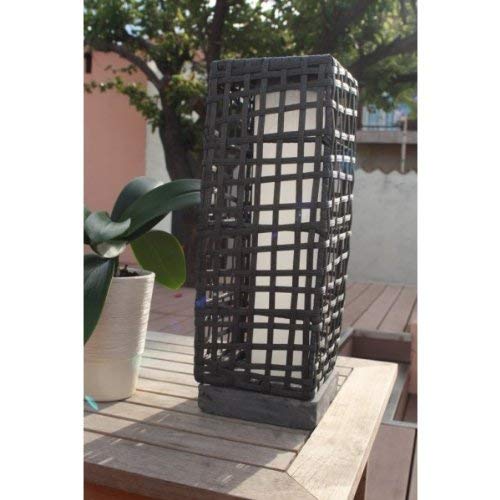 Lampe solaire Harmonie Watt & Home pour illuminer vos soirées d'été au jardin