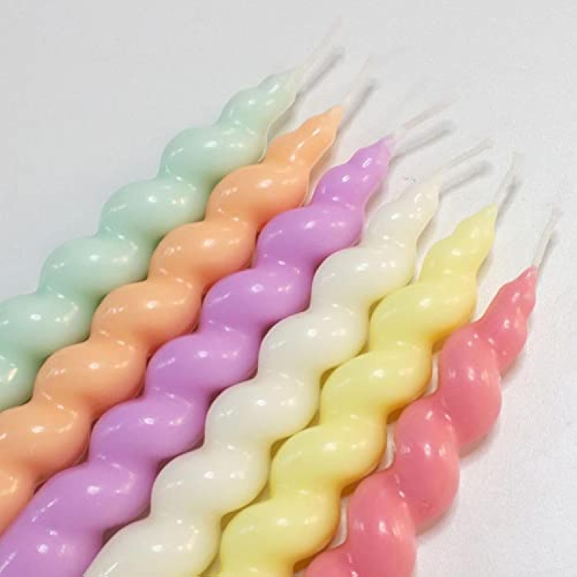 N.D 2 Pcs Spiral Taper Candles