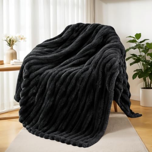 Exclusivo Mezcla Fleece Throw Blanket for Sofa, Super Soft Striped Jacquard Bed Blanket, Lightweight Fuzzy Cozy for All Seasons, 127x152 CM, Black