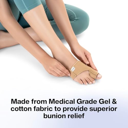 Image of Bunion Corrector Relief Sleeve Big Toe Separator Straighteners, Bunion Correction Socks with Gel Pad Non-Slip Toe Spacer for Women Men Day Night Support Hallux Valgus Guard