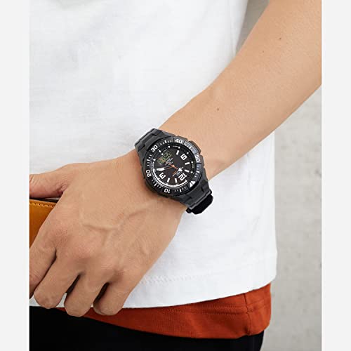 Image of Citizen Q&Q Analog Wristwatch, Radio Wave, Solar, Waterproof, Date, Urethane Strap, Black, メンズ向ユニセックスサイズ(手首の細い女性の方にはかなり大き目です), watch