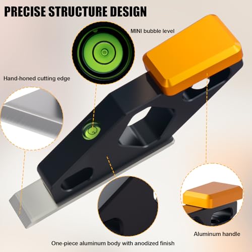 Block Plane with Built-in Level