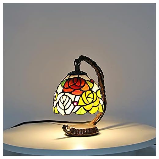Säng Lamp Tiffany Style Bordslampa Stained Glass Lampshade Rose Desk Lamp7 tum för sovrum Säng Vardagsrum Study Office