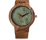 Reloj de pulsera de madera de diseño único para hombre. Material de madera, no solo un reloj en la muñeca, sino también una sensación de contacto con la naturaleza.