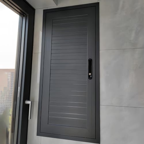 Puerta de acceso de fontanería para solucionar humedades y registrar cables en tabiques