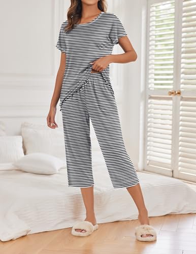 Image of Ekouaer 2 Pack Womens Pajamas Sets Short Sleeve Tops and Capri Pants Pjs Colorful Printed Sleepwear Sets