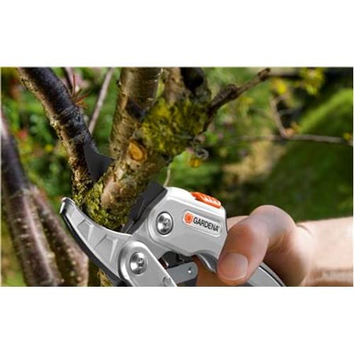 Gardena-Gartenschere Gardena Ratschenschere SmartCut, stabil