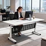 Roulettes flexibles : cette table d'entraînement pliante moderne est équipée de quatre roulettes universelles qui offrent une rotation à 360 ° et des freins verrouillables. Les roues silencieuses garantissent un roulement fluide, ce qui le rend facile à déplacer sans rayer les sols ou déranger les autres, offrant plus de commodité dans n'importe quelle salle de classe ou bureau.