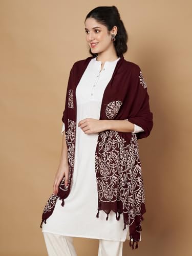 Image of Women's Cotton Rayon Bandhani Print Dupatta with Tassels 2.25 Meters | Women's cotton printed dupatta with tassels.