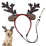 Thème de Noël classique – bois scintillants et décorations colorées : Cornes marron pailletées, houx vert et pompons rouges créent un style festif parfait pour les photos et les réseaux sociaux.