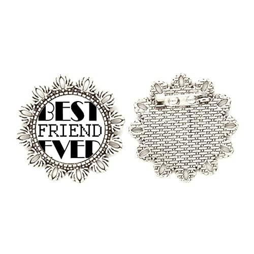Broche Best Friend Ever con flor de plata para celebrar una amistad real