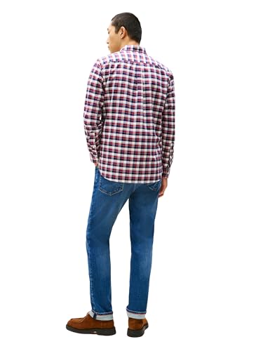 Image of Tommy Hilfiger Men's Long Sleeve Oxford Shirts in Regular Fit, Men's Button Down Shirts, Also Available in Big and Tall