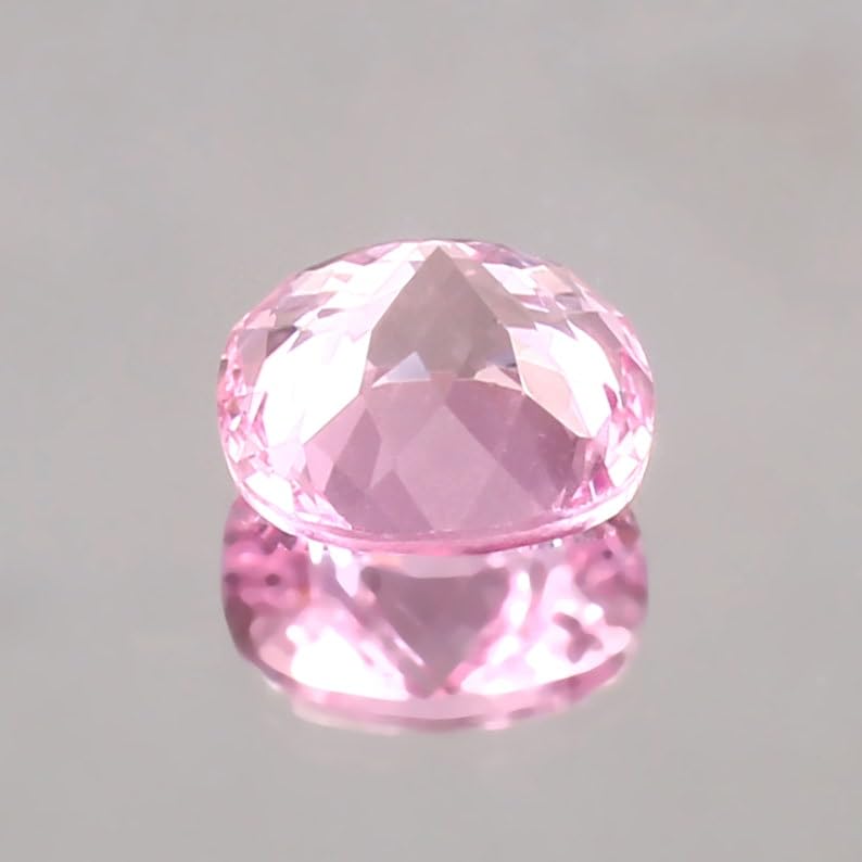 Morganite naturelle de Madagascar 10x10 mm pour création bijoux