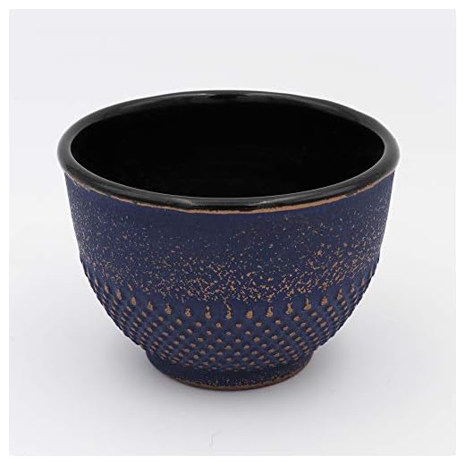 Zen Minded Taza de té China Japonesa Tradicional de Hierro Fundido con Acabado Morado y Dorado