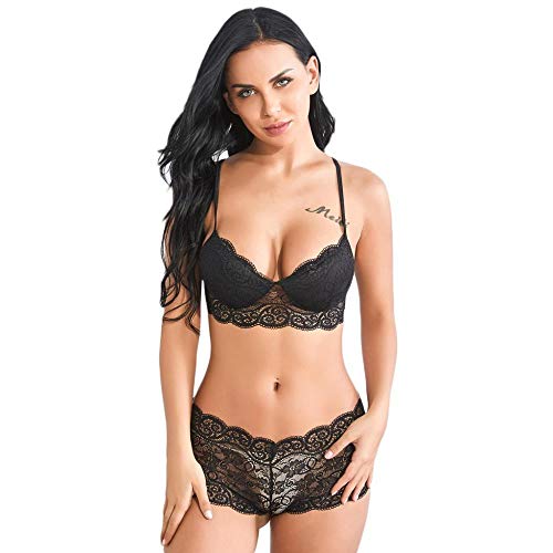 Slip érotique et soutien-gorge dentelle qui sublime les formes rondes