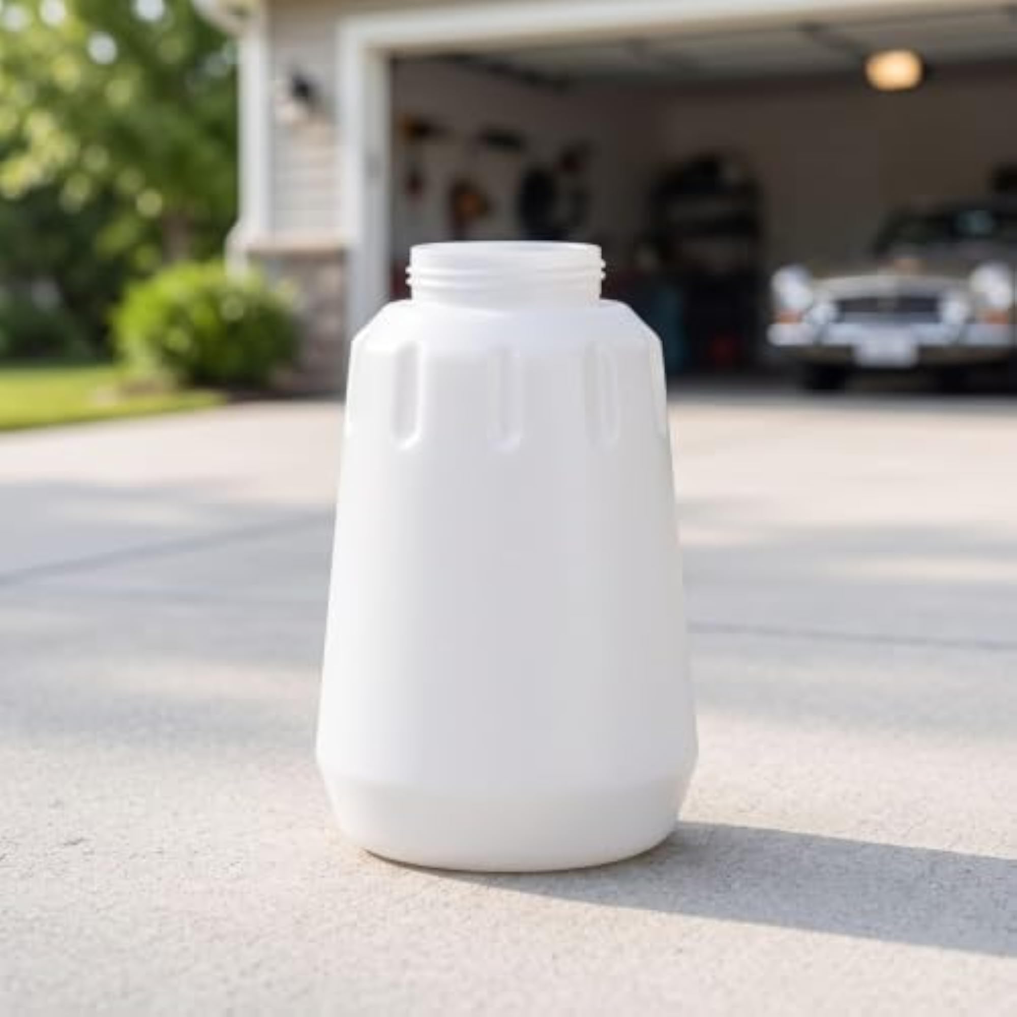 Threaded Sprayer Bottle Refillable Spray Bottle Container Leak-Proof for Car Wash, Household Cleaning, White, 2L