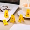 Relaxweex 12 Piezas Mini Letrero de Piso Mojado, Señal de Precaución Pequeña, Precaución Piso Mojado | Kit de Advertencia de Tráfico Amarillo, Kit de Estacionamiento Prohibido de Plástico, Juguete Educativo de Seguridad, Soporte de Doble Cara en Forma de A, Oficina, Restaurante 6