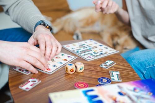Ravensburger Labyrinth Go ! - Jeu de Société Labyrinthe avec Dés - Jeu Familial - 1 à 4 Joueurs - Dès 7 Ans - 24699 - Multilingue - Version Française Incluse