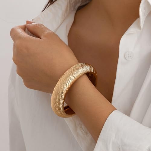 Bracelet en métal incurvé avec texture rayée rigide ajustable - 2