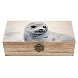 Charnières robustes et fermoir rétro : Des charnières robustes et bien ajustées permettent au couvercle de rester à plat une fois ouvert. Le fermoir de style vintage offre une fermeture fiable, facile à ouvrir et à fermer.