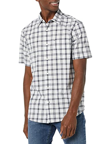 Questa camicia classica e versatile offre un look pulito con bottoni perfetto per ogni occasione