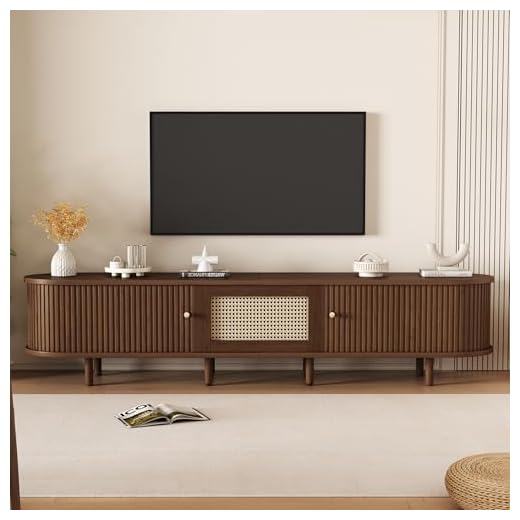 Stylisches TV Lowboard im Rattan-Design