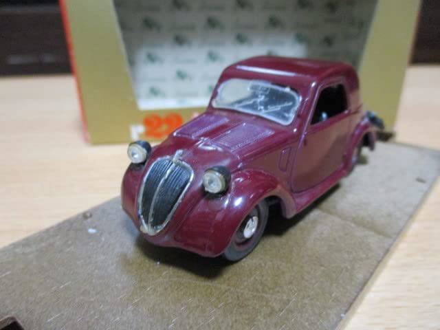 【激レア希少品】FIAT 500 トッポリーノ トップリーノ ミニカー ケース付 FIAT 500C TOPOLINO HP16.5 chiusa 1945-1955 フィアット