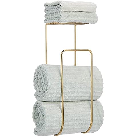 mDesign Badezimmer-Handtuchhalter und Organizer mit Ablagefläche - Moderne Metallwandhalterung Handtuchhalter Rack für Badezimmer mit Ablage für Zubehör - Concerto Collection - Weiches Messing Cover