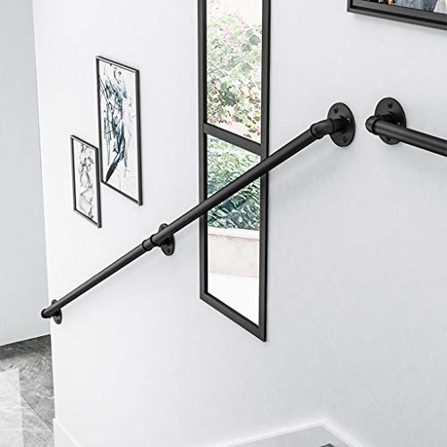 Rampe d'escalier en fer forgé noir de style rustique et artisanal - 6