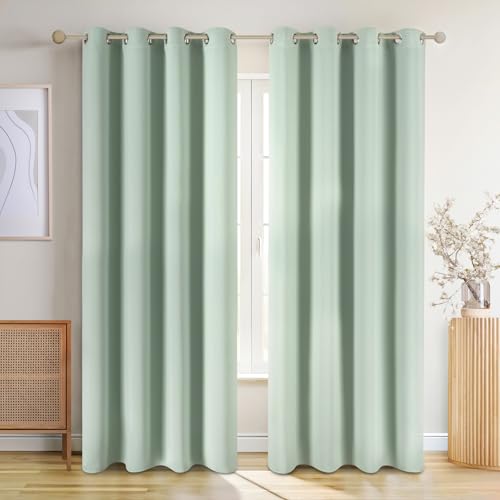 Blumtal Cortinas Opacas 2 Piezas 145x140cm - Cortinas Salon Opacas - Cortinas Dormitorio con Ojal - Cortinas termicas aislantes Frio y Calor - Cortinas Comedor - Cortinas para Salon - Cortinas Verdes