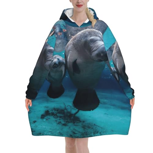 Couverture à capuche avec manches imprimé lamantins pour vos soirées cocooning d'hiver