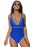 Design : adoptez l'élégance de la plage avec ce maillot de bain une pièce, doté d'un décolleté en V profond et d'une taille ornées de coutures délicates. Les éléments froncés au milieu offrent un contrôle flatteur du ventre, tandis que les sangles cr...