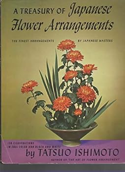 Hardcover A treasury of Japanese flower arrangements Book