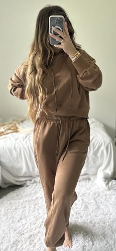 Tanming Women 2 Piece Outfits Sweatsuits Crop Pullover Fleece Sweatshirt Jogger Pants Lounge Set2