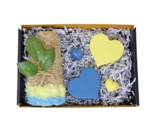 Sage & Herbs Best Gift Hamper Set for your Loved Ones | Pampering Kit for Anniversary, Birthday & All Special Occasions | 100% Natural & Organic