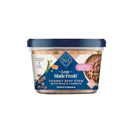 Blue Buffalo Love Made Fresh Natural Adult Dog Food for Small Breed Adult Dogs, Refrigerated, Chunky Beef Stew with Carrots and Peas, Fresh Dog Food, Ready-to-Serve, 1-lb Tub